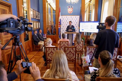Zadar: Gradonačelnik Šime Erlić predstavio prijedlog proračuna Grada Zadra za 2025. godinu