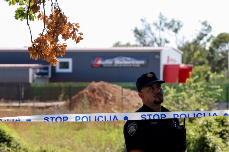 Briševo: Ozlijeđen vlasnik autosalona u pucnjavi, očevid je u tijeku