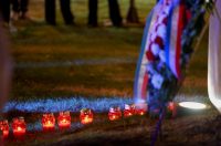 Zadar: Polaganje svijeća i vijenca na spomeniku poginulim braniteljima