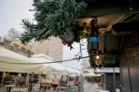 Zadar: Ugostitelji uklanjaju inventar iz adventskih kućica Zadar: Ugostitelji uklanjaju inventar iz adventskih kućica