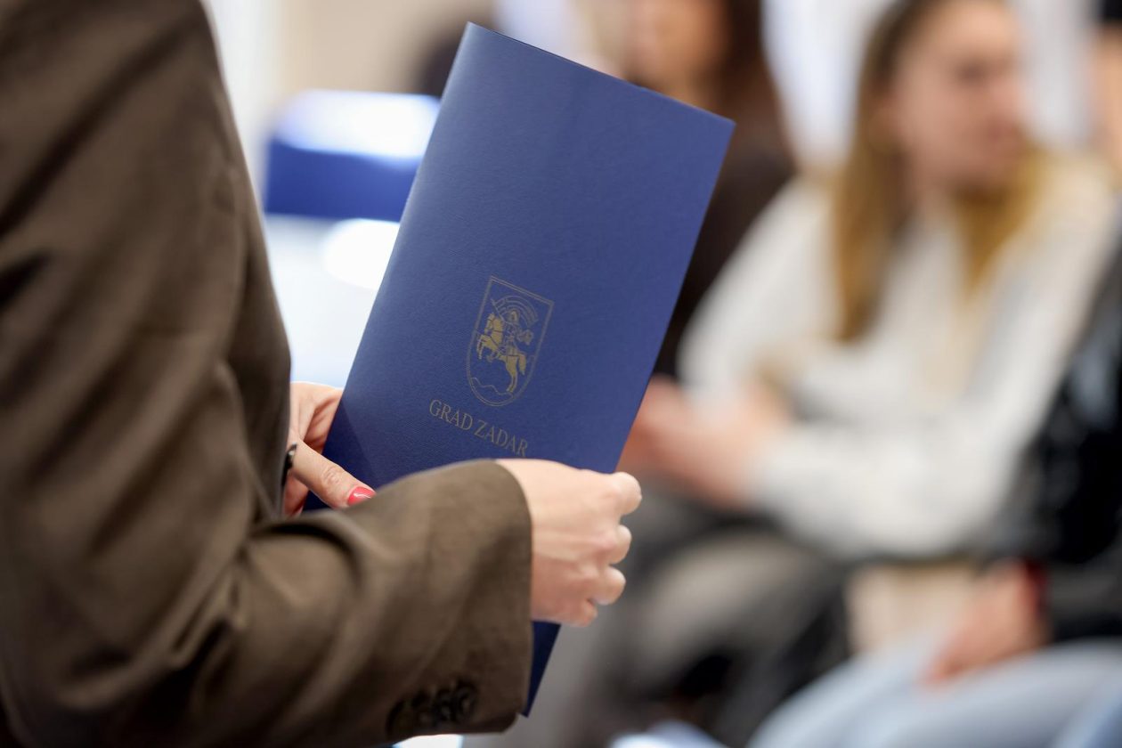 Zadar: Svečana dodjela stipendija učenicima i studentima