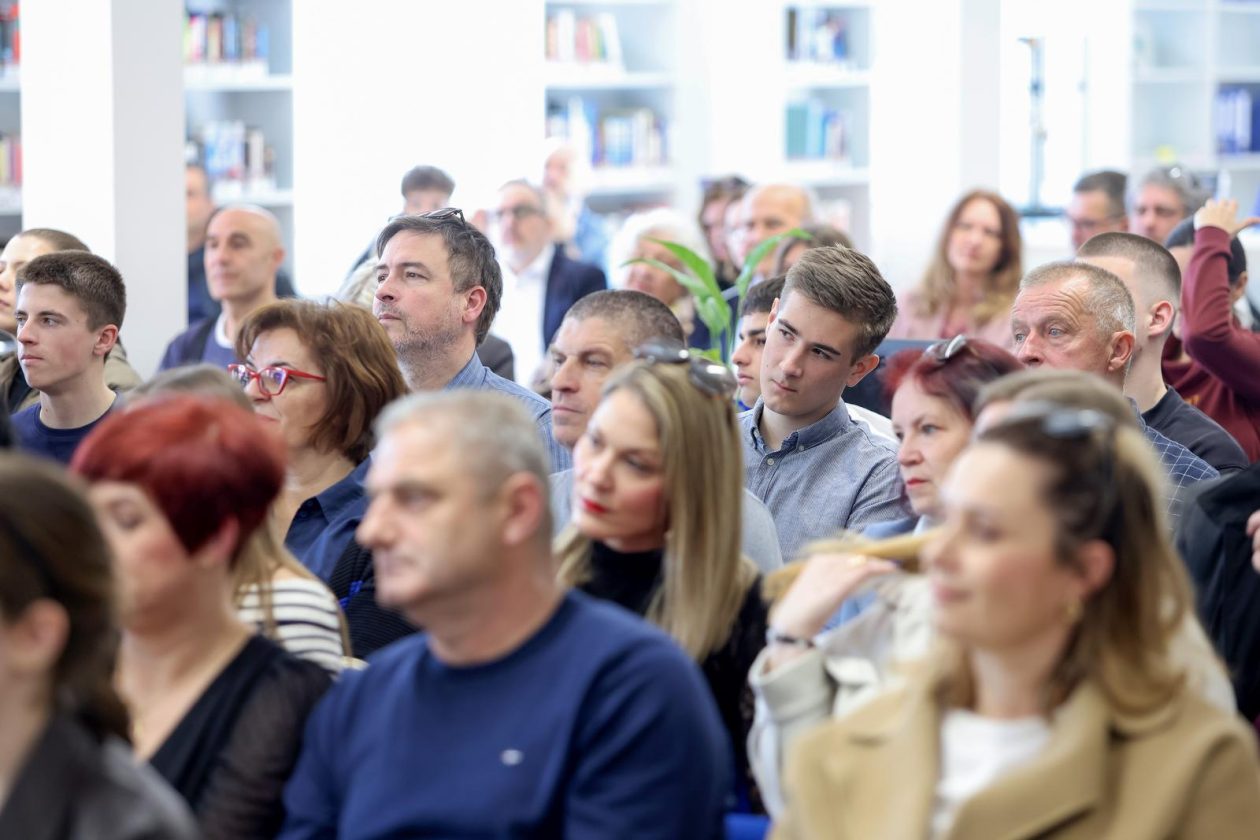 Zadar: Svečana dodjela stipendija učenicima i studentima