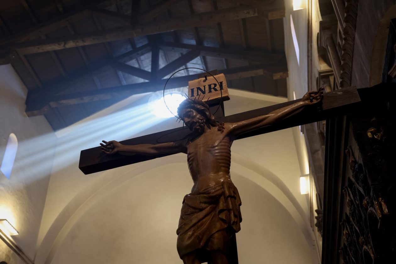Nadbiskup Zgrablić predvodio svečano misno slavlje u zadarskoj prvostolnici na Uskrs