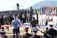 Knin: Na  tvrđavi podignuta hrvatska zastava