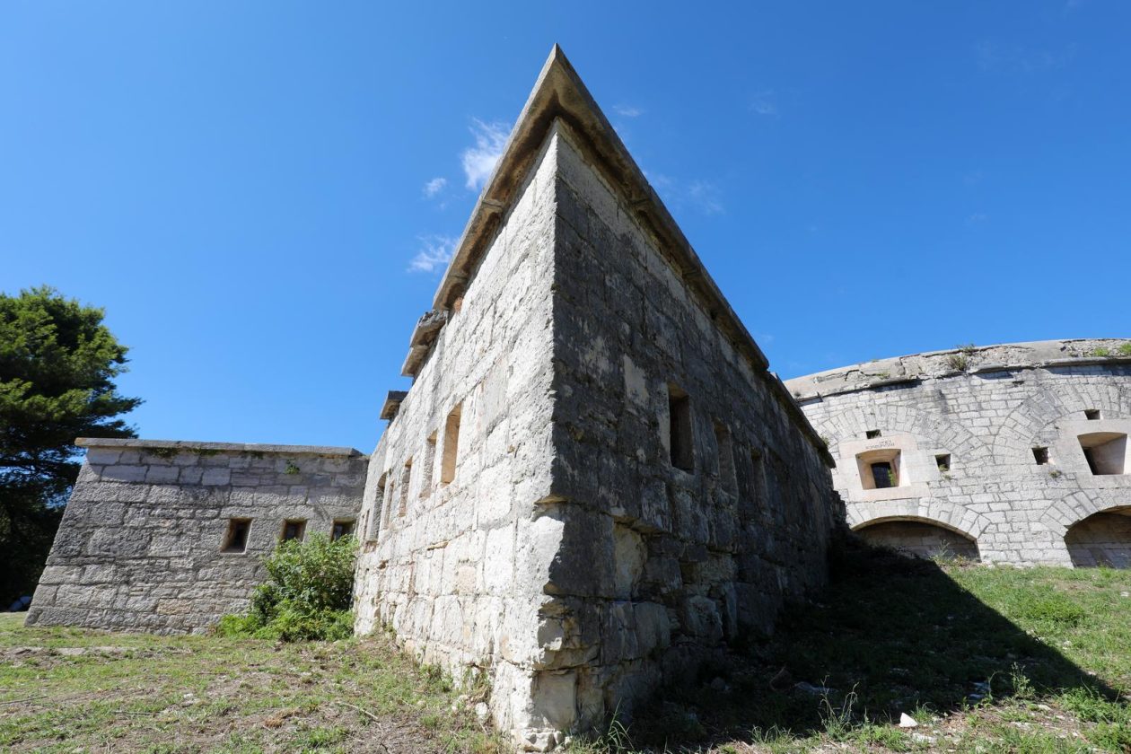 Utvrda San Giorgio otvorila vrata svojim posjetiteljima Utvrda San Giorgio otvorila vrata svojim posjetiteljima