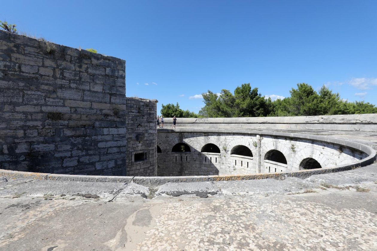 Utvrda San Giorgio otvorila vrata svojim posjetiteljima Utvrda San Giorgio otvorila vrata svojim posjetiteljima