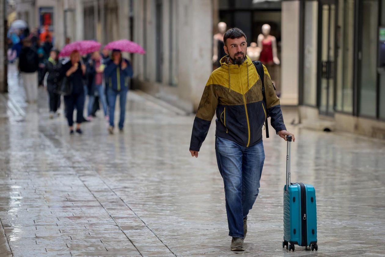 Zadar: Kišna nedjelja u centru grada