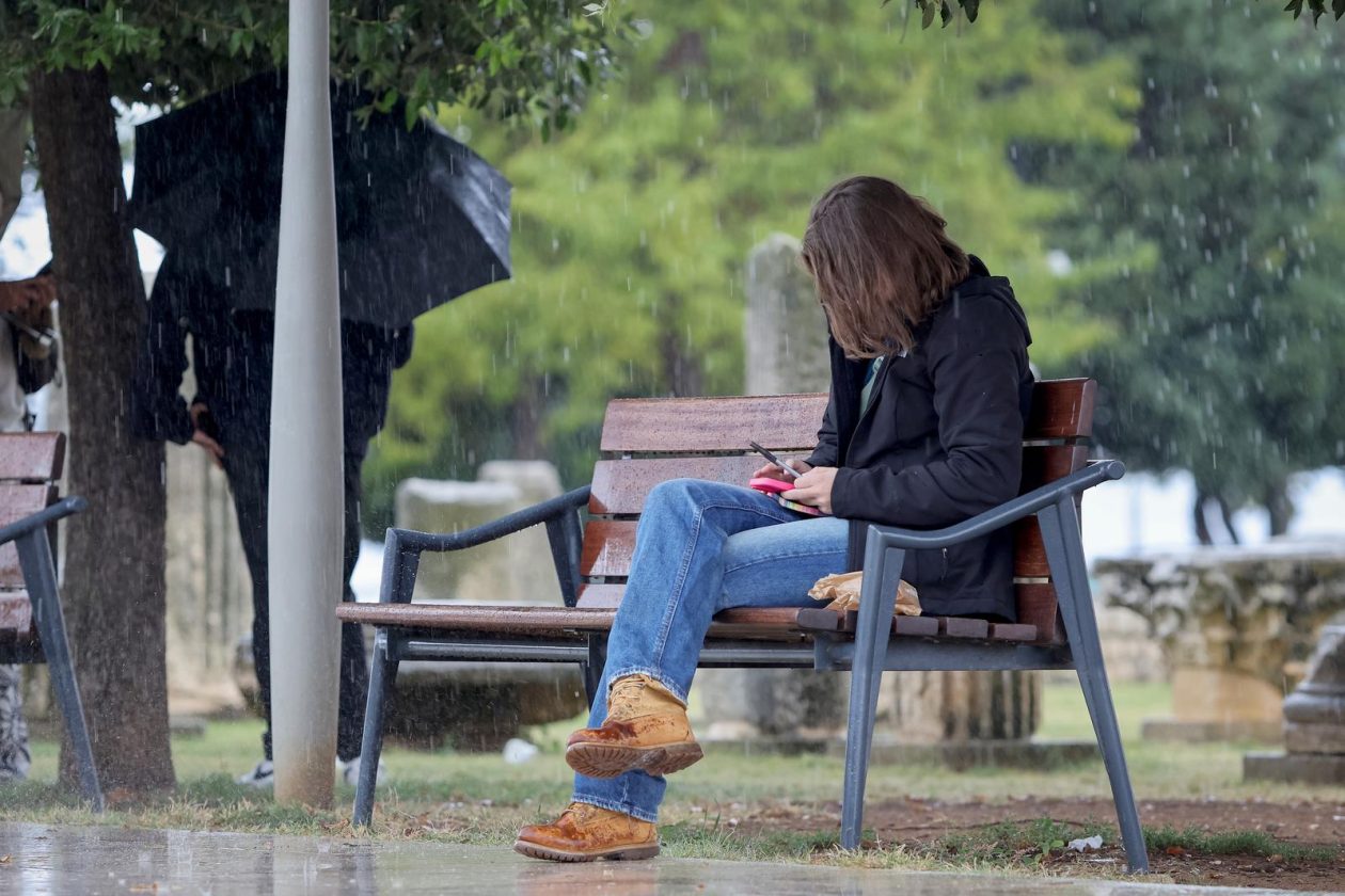 Zadar: Kišna nedjelja u centru grada