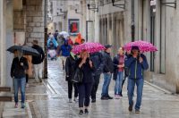 Zadar: Kišna nedjelja u centru grada