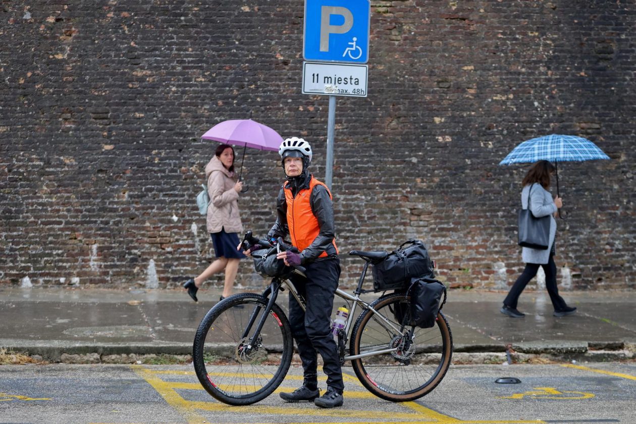 Zadar: Kišna nedjelja u centru grada