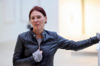 Vertikalne plesne instalacije u prostorima II Palače Vertikalne plesne instalacije u prostorima II Palače