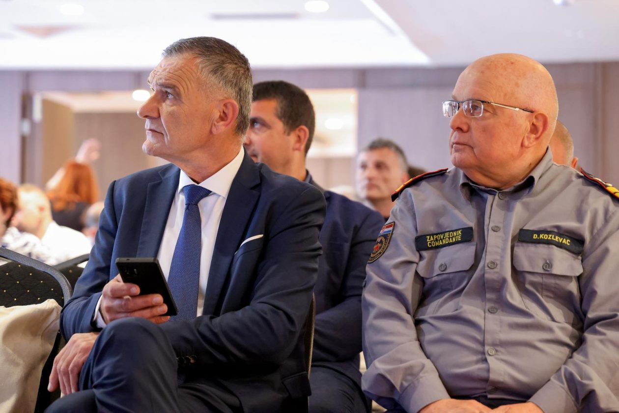 Zadar: Konferencija projekta “Videonadzor i rano otkrivanje šumskih požara – FIRESTOP” Zadar: Konferencija projekta “Videonadzor i rano otkrivanje šumskih požara – FIRESTOP”