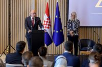 Panel na temu Krešimira Ćosića, sportaš i diplomat Panel na temu Krešimira Ćosića, sportaš i diplomat