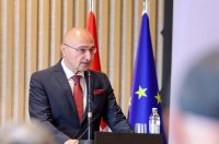 Panel na temu Krešimira Ćosića, sportaš i diplomat Panel na temu Krešimira Ćosića, sportaš i diplomat