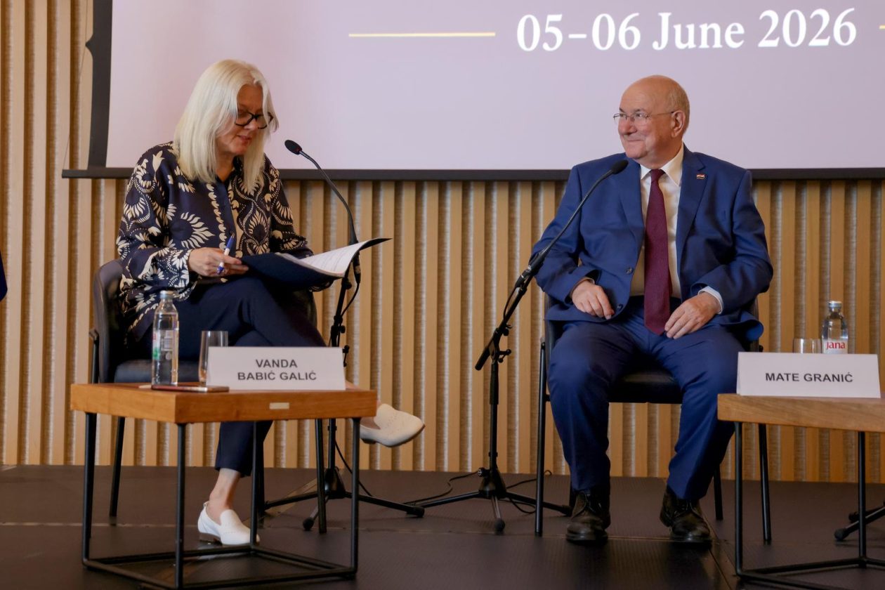 Panel na temu Krešimira Ćosića, sportaš i diplomat Panel na temu Krešimira Ćosića, sportaš i diplomat