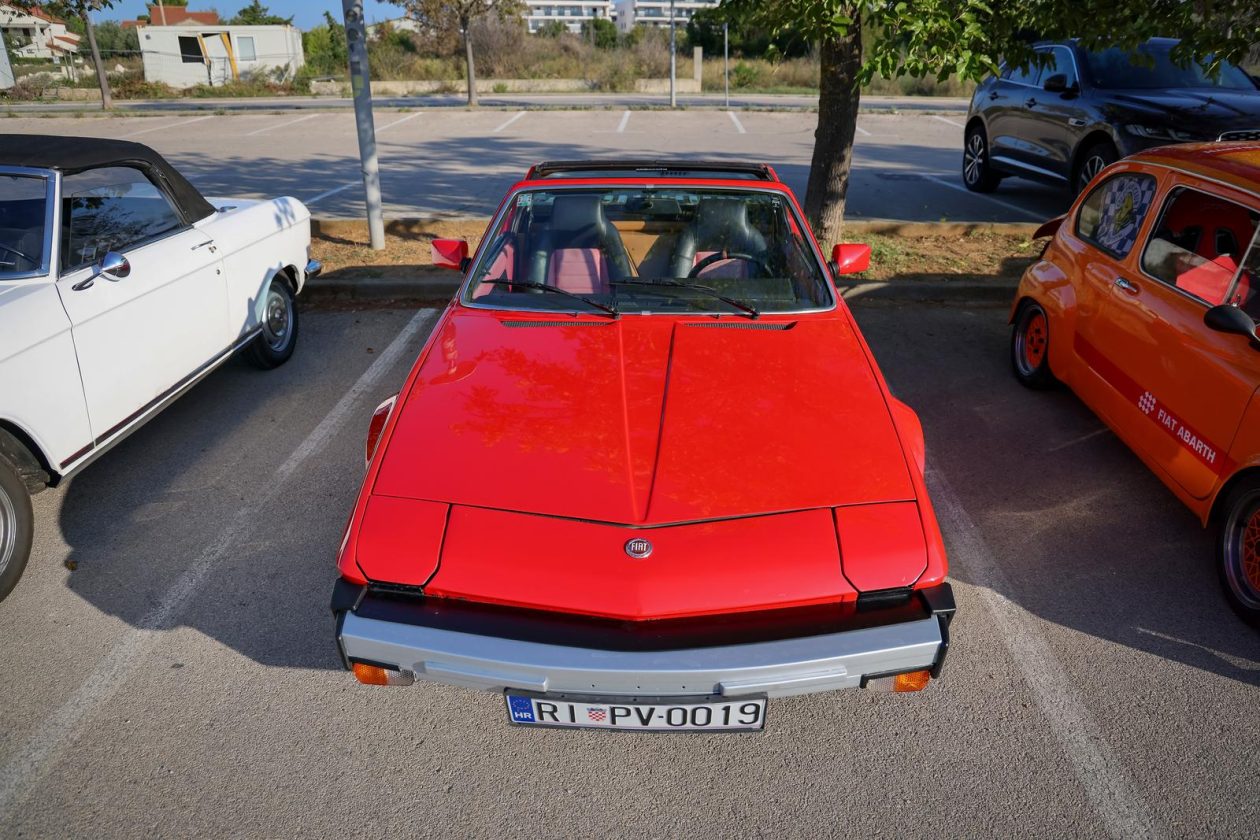 Zadar: 24. Oldtimer auto rally “100 kilometara Zadra” Zadar: 24. Oldtimer auto rally “100 kilometara Zadra”