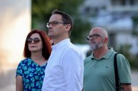 Benkovac: Organizatori benkovačkog festivala “Nosi se” koji je odgođen nakon prosvjeda branitelja održali mirni prosvjed Benkovac: Organizatori benkovačkog festivala “Nosi se” koji je odgođen nakon prosvjeda branitelja održali mirni prosvjed