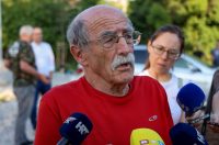 Benkovac: Organizatori benkovačkog festivala “Nosi se” koji je odgođen nakon prosvjeda branitelja održali mirni prosvjed Benkovac: Organizatori benkovačkog festivala “Nosi se” koji je odgođen nakon prosvjeda branitelja održali mirni prosvjed