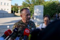 Benkovac: Organizatori benkovačkog festivala “Nosi se” koji je odgođen nakon prosvjeda branitelja održali mirni prosvjed Benkovac: Organizatori benkovačkog festivala “Nosi se” koji je odgođen nakon prosvjeda branitelja održali mirni prosvjed