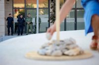 Benkovac: Organizatori benkovačkog festivala “Nosi se” koji je odgođen nakon prosvjeda branitelja održali mirni prosvjed Benkovac: Organizatori benkovačkog festivala “Nosi se” koji je odgođen nakon prosvjeda branitelja održali mirni prosvjed