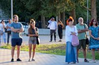 Benkovac: Organizatori benkovačkog festivala “Nosi se” koji je odgođen nakon prosvjeda branitelja održali mirni prosvjed Benkovac: Organizatori benkovačkog festivala “Nosi se” koji je odgođen nakon prosvjeda branitelja održali mirni prosvjed