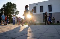 Benkovac: Organizatori benkovačkog festivala “Nosi se” koji je odgođen nakon prosvjeda branitelja održali mirni prosvjed Benkovac: Organizatori benkovačkog festivala “Nosi se” koji je odgođen nakon prosvjeda branitelja održali mirni prosvjed