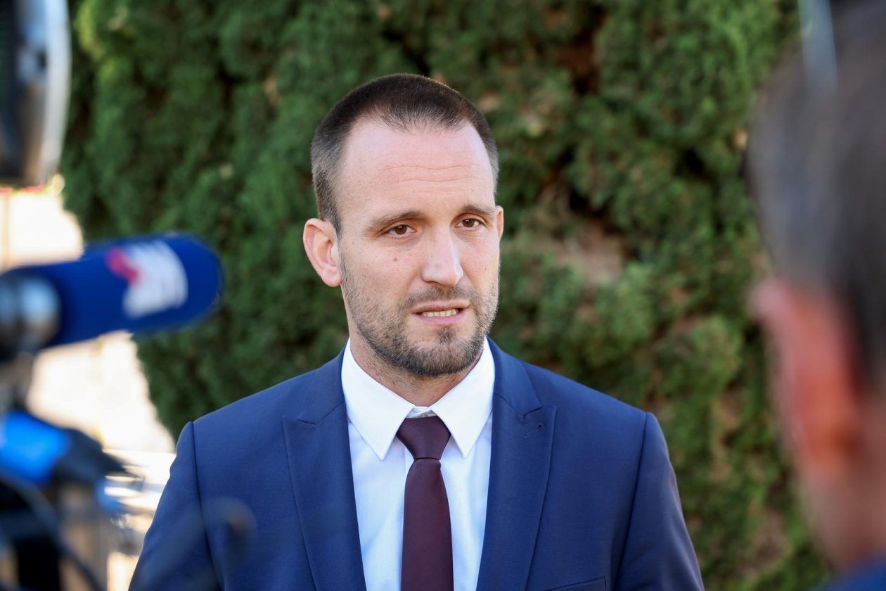 Polaganje vijenaca povodom Dana obrane grada