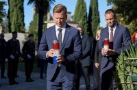 Polaganje vijenaca povodom Dana obrane grada