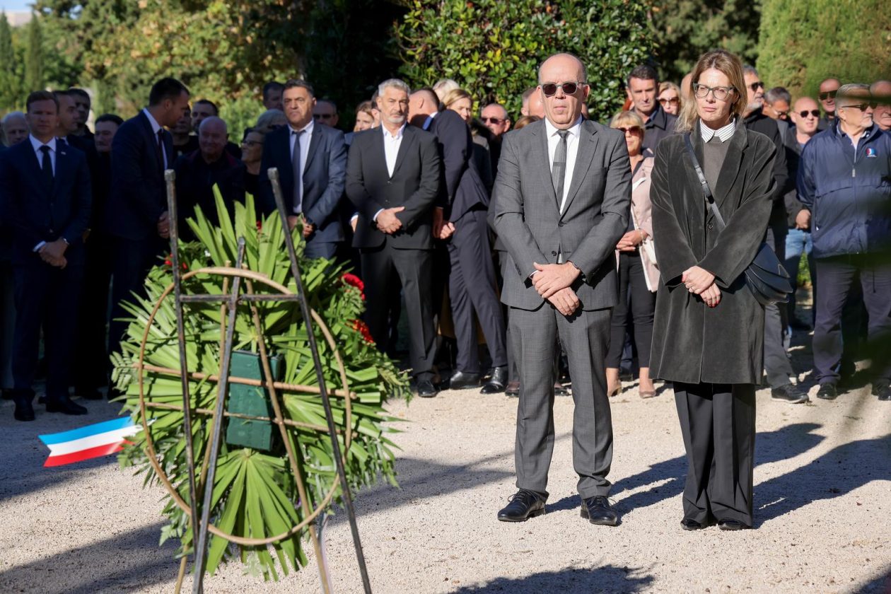 Polaganje vijenaca povodom Dana obrane grada