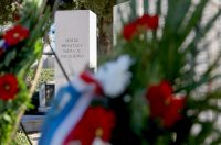 Polaganje vijenaca povodom Dana obrane grada