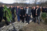 Predsjednik Milanović u Medviđi obilježio 33. obljetnicu stradanja civilnih žrtava u Domovinskom ratu Predsjednik Milanović u Medviđi obilježio 33. obljetnicu stradanja civilnih žrtava u Domovinskom ratu