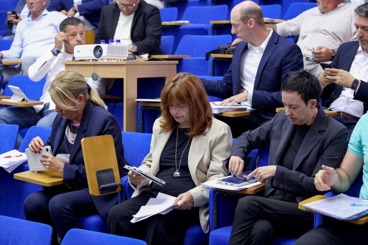 Zadar: Proračunska sjednica Gradskog vijeća