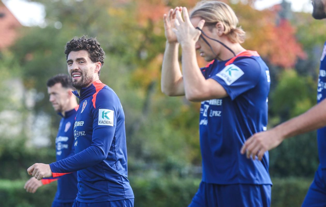 Hrvatska nogometna reprezentacija na treningu u Maksimiru uoci utakmice protiv Ceske u kvalifikacijskoj utakmici za Svjetsko prvenstvo Hrvatska nogometna reprezentacija na treningu u Maksimiru uoci utakmice protiv Ceske u kvalifikacijskoj utakmici za Svjetsko prvenstvo