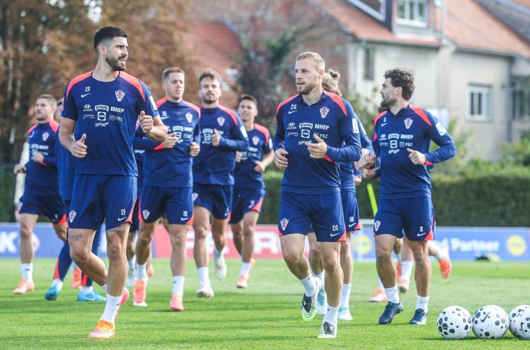Hrvatska nogometna reprezentacija na treningu u Maksimiru uoci utakmice protiv Ceske u kvalifikacijskoj utakmici za Svjetsko prvenstvo