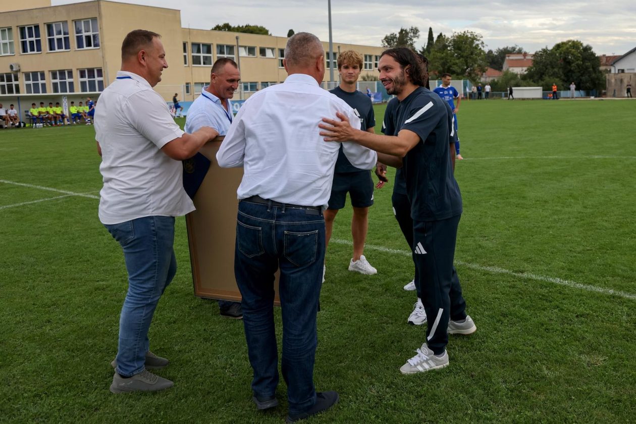 Benkovac: Prijateljska utakmica  između Velebita i Hajduka povodom 100. rođendana kluba iz Benkovca