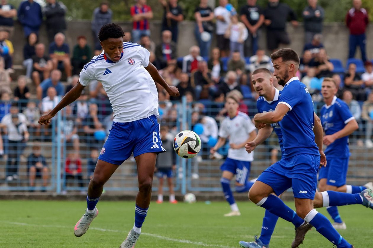 Benkovac: Prijateljska utakmica  između Velebita i Hajduka povodom 100. rođendana kluba iz Benkovca