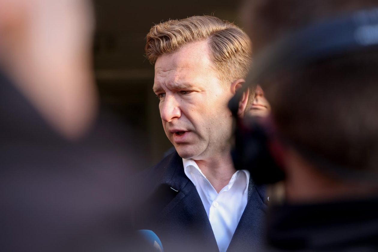 Primopredaja sedam novih vozila namijenjenih za sanitetski prijevoz – hitna pomoć Primopredaja sedam novih vozila namijenjenih za sanitetski prijevoz – hitna pomoć