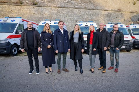 Primopredaja sedam novih vozila namijenjenih za sanitetski prijevoz – hitna pomoć Primopredaja sedam novih vozila namijenjenih za sanitetski prijevoz – hitna pomoć