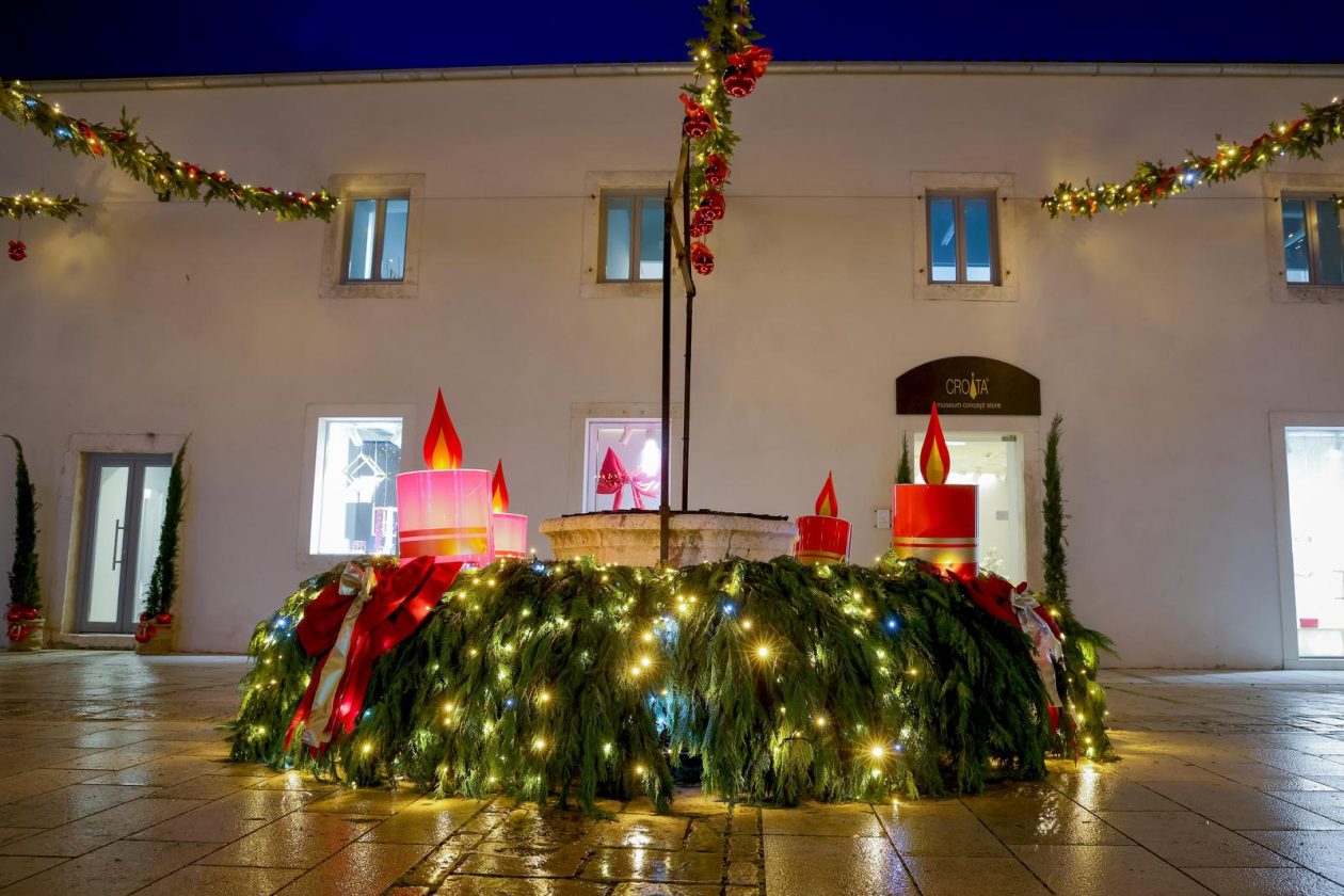 Noćne fotografije ukrašenog grada Noćne fotografije ukrašenog grada