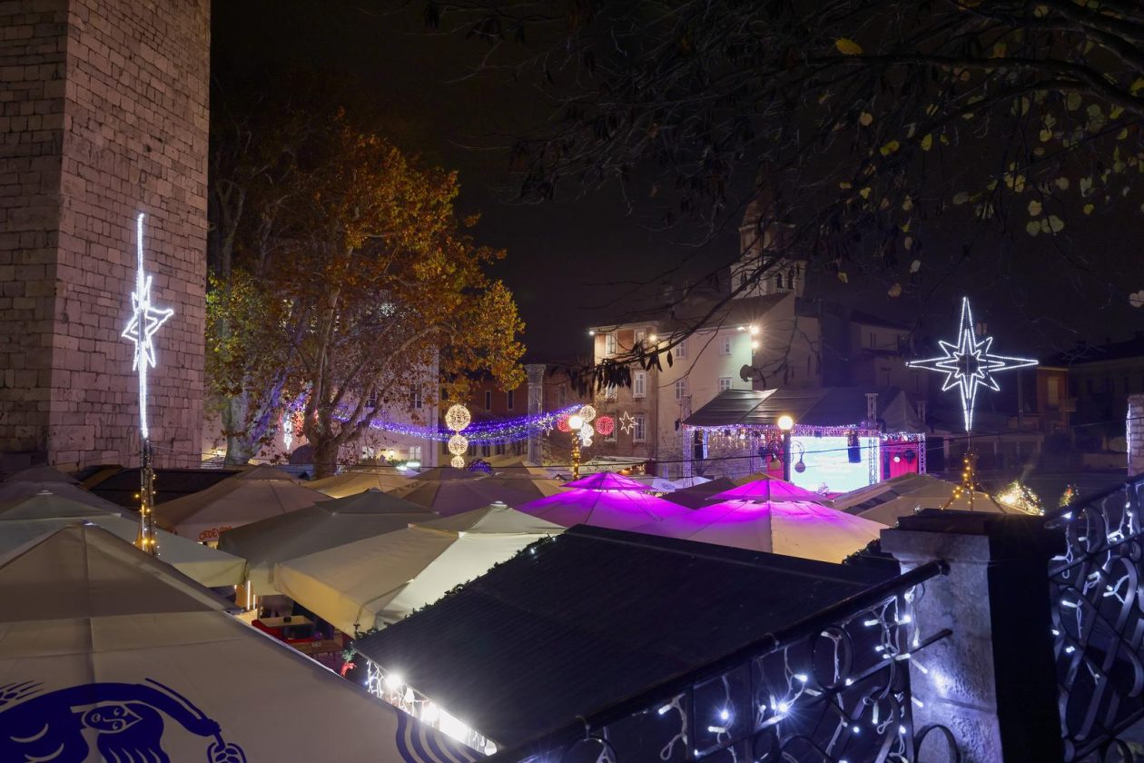 Noćne fotografije ukrašenog grada Noćne fotografije ukrašenog grada