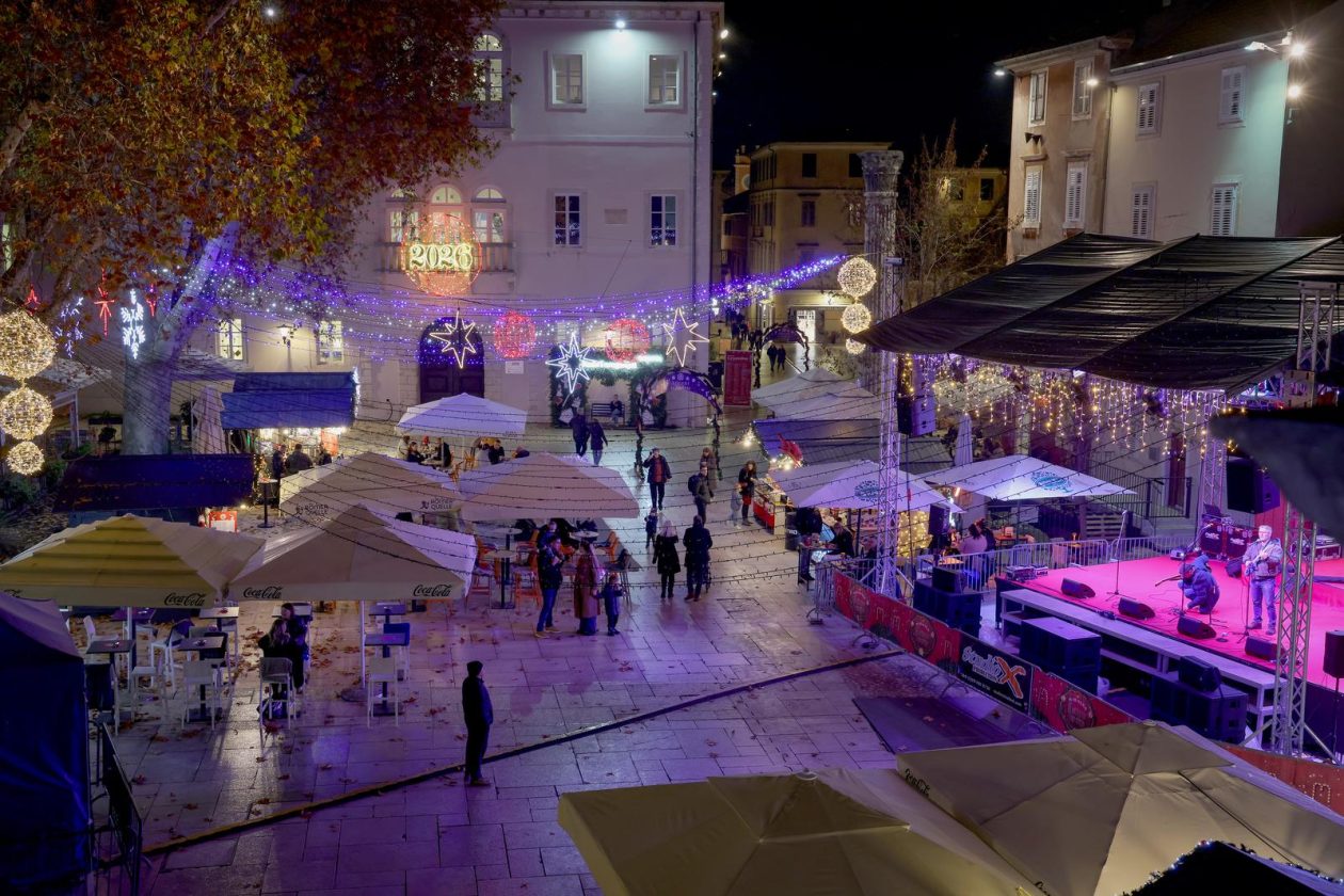 Noćne fotografije ukrašenog grada Noćne fotografije ukrašenog grada