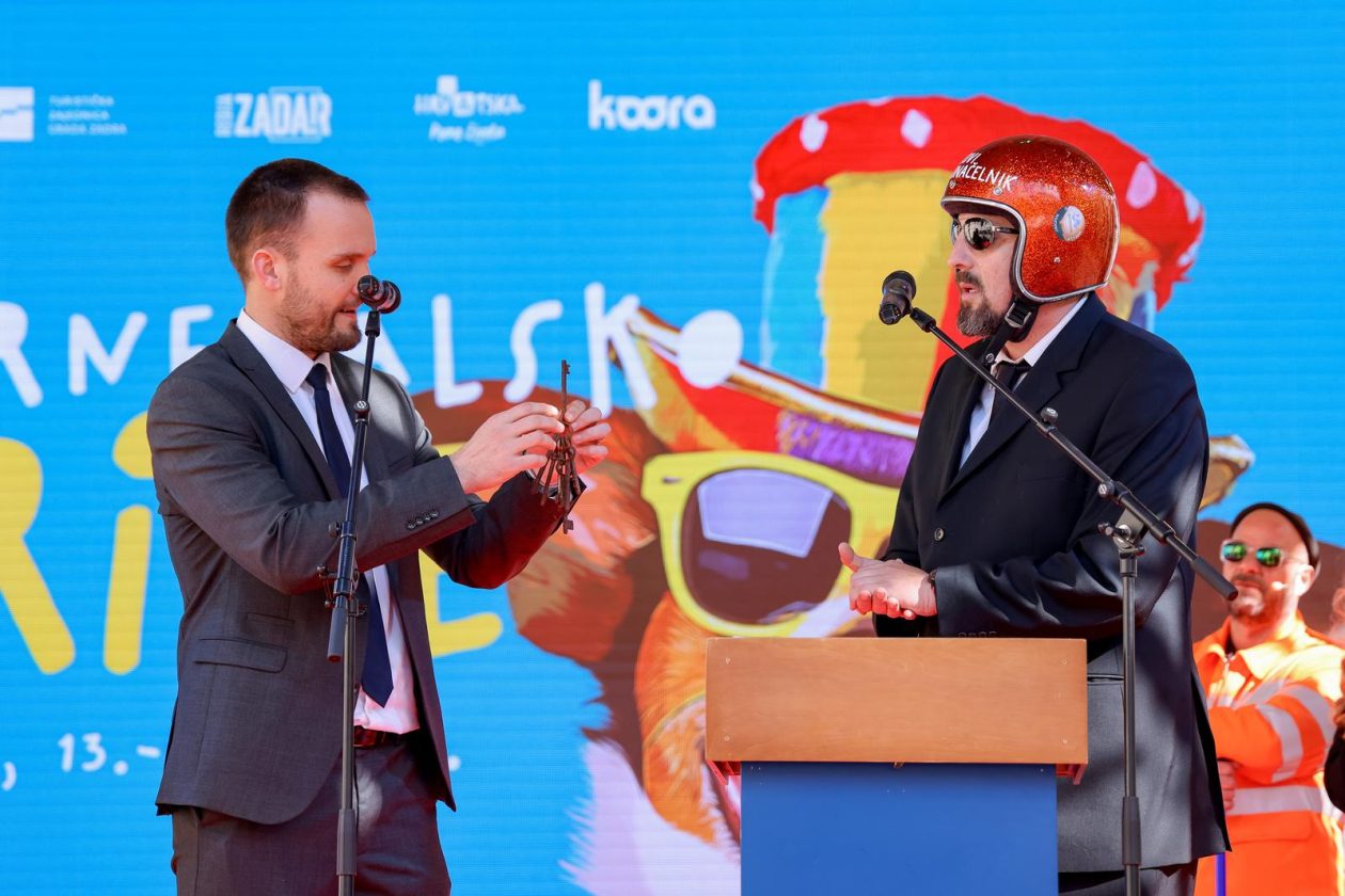 Zadar: Maškare preuzele ključ Grada Zadar: Maškare preuzele ključ Grada