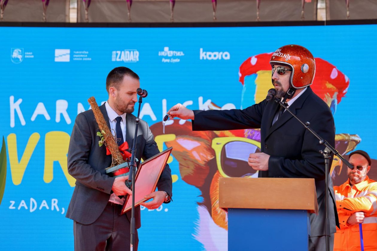 Zadar: Maškare preuzele ključ Grada Zadar: Maškare preuzele ključ Grada
