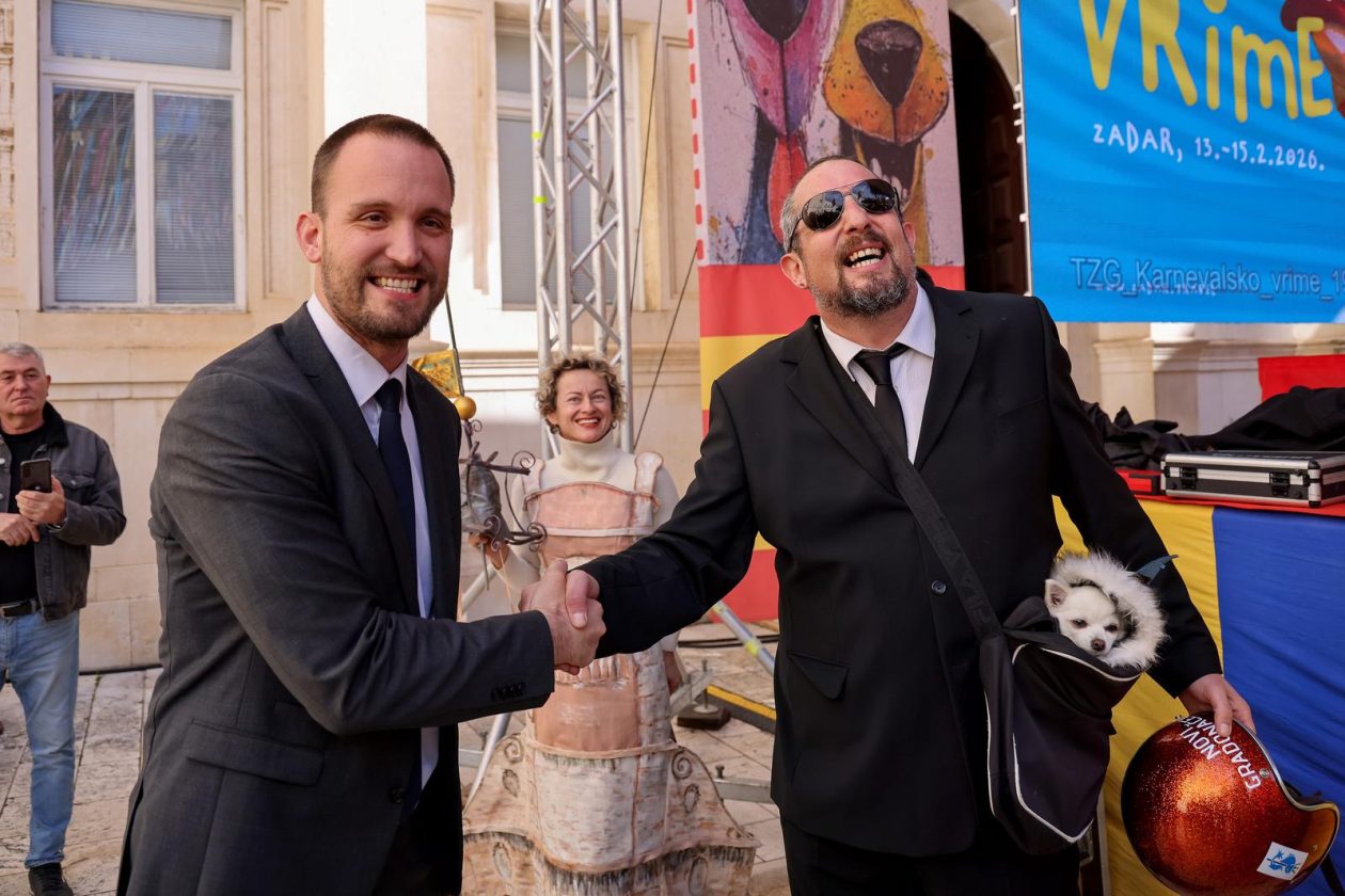 Zadar: Maškare preuzele ključ Grada Zadar: Maškare preuzele ključ Grada