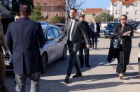 Zadar: Gradonačelnik Grada Zadra Šime Erlić potpisao je ugovor s tvrtkom Lavčević o izgradnji osnovne škole