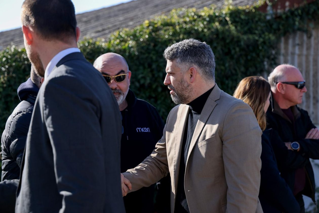 Zadar: Gradonačelnik Grada Zadra Šime Erlić potpisao je ugovor s tvrtkom Lavčević o izgradnji osnovne škole