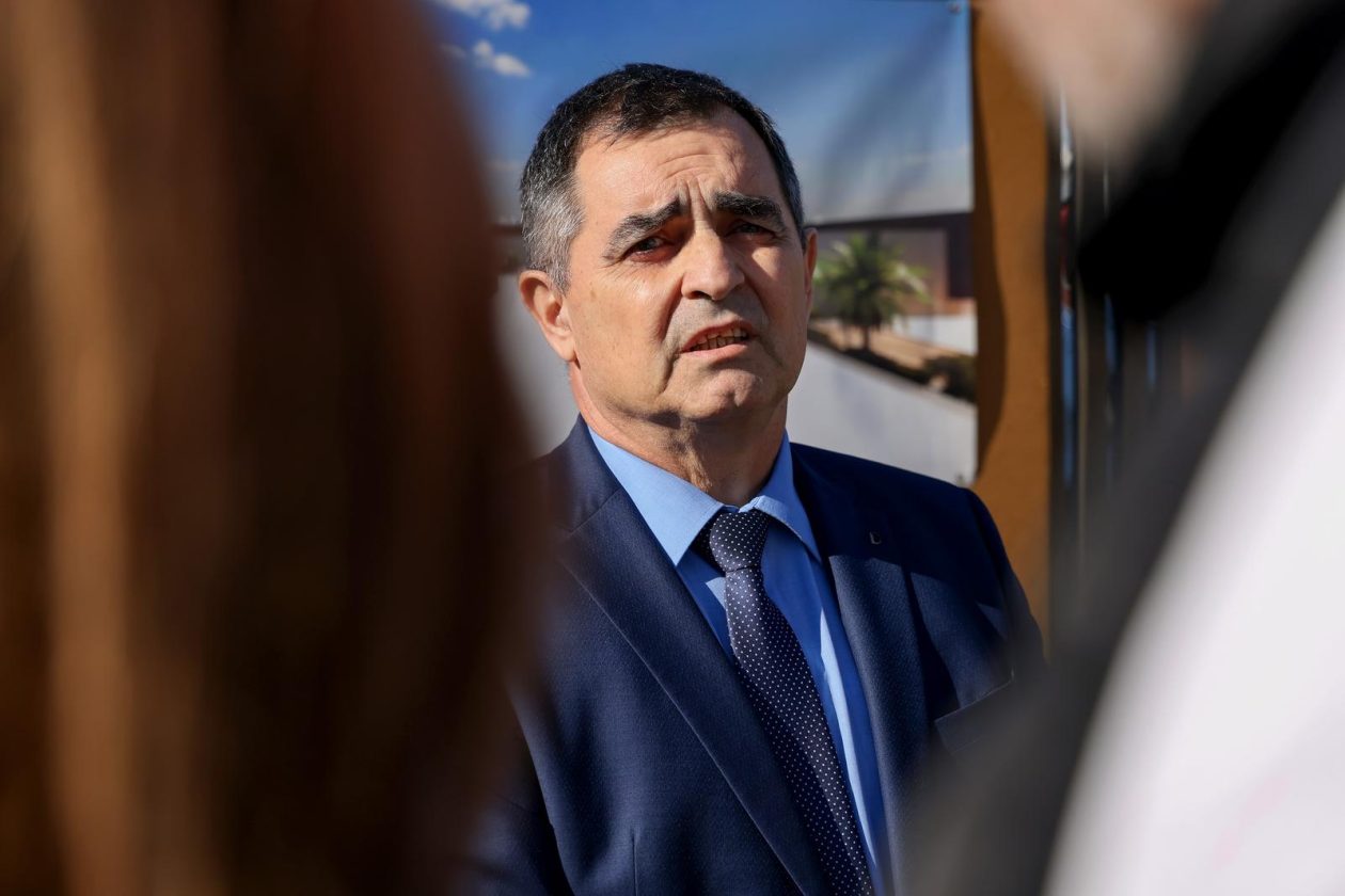 Zadar: Gradonačelnik Grada Zadra Šime Erlić potpisao je ugovor s tvrtkom Lavčević o izgradnji osnovne škole