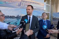 Zadar: Gradonačelnik Grada Zadra Šime Erlić potpisao je ugovor s trvtkom Lavčević o izgradnji olimpijskog bazena na Višnjiku