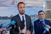 Zadar: Gradonačelnik Grada Zadra Šime Erlić potpisao je ugovor s trvtkom Lavčević o izgradnji olimpijskog bazena na Višnjiku