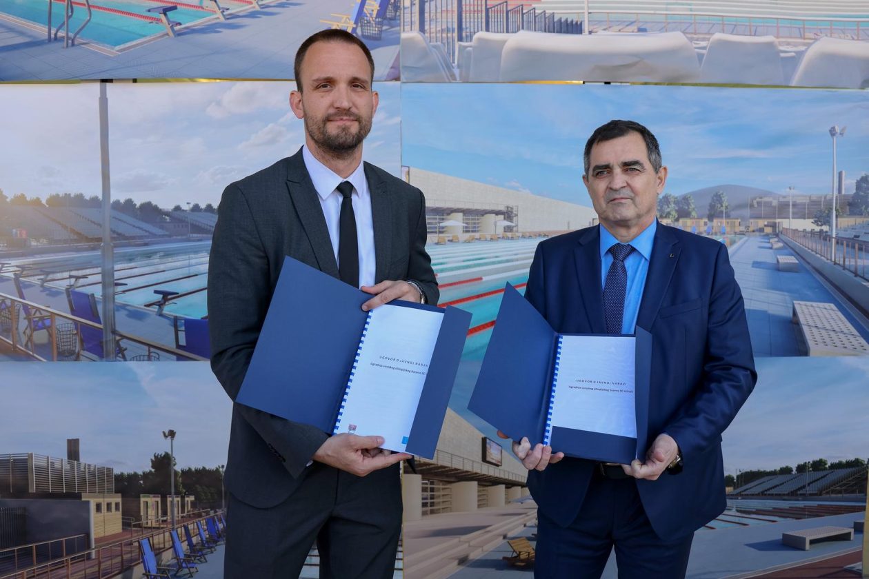 Zadar: Gradonačelnik Grada Zadra Šime Erlić potpisao je ugovor s trvtkom Lavčević o izgradnji olimpijskog bazena na Višnjiku